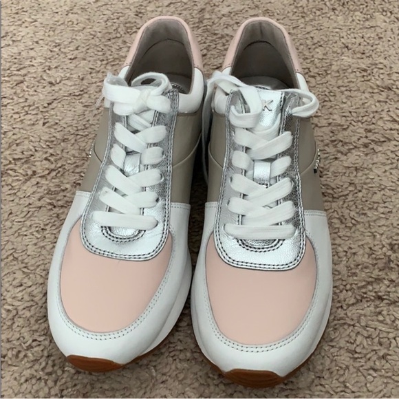 Michael Kors sneakers - Picture 2 of 8